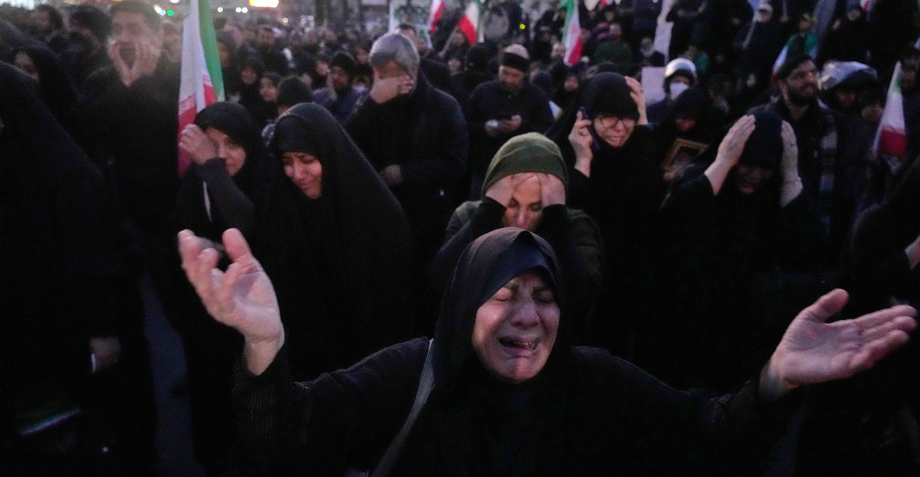 iran-people-mourning-hor