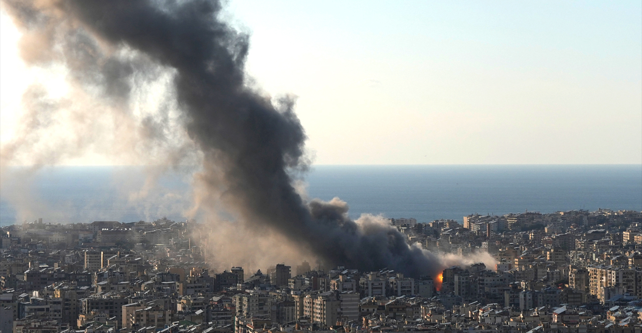 Αναφορές για εκρήξεις σε Ντουμπάι, Αμπού Ντάμπι, Ντόχα, απειλούν οι Φρουροί της Επανάστασης: Αν ΗΠΑ και Ισραήλ συνεχίσουν, θα χτυπήσουμε όλα τα οικονομικά κέντρα στη Μέση Ανατολή