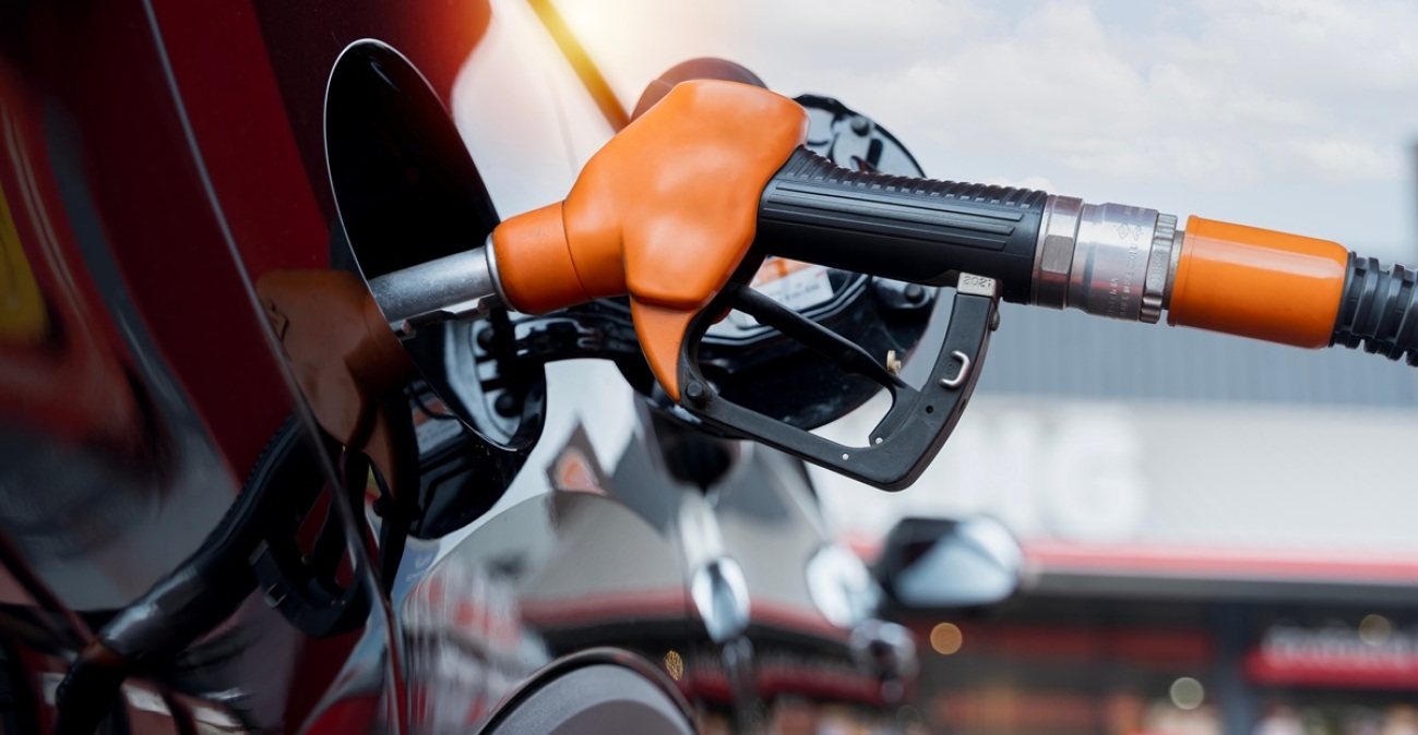 Σύσκεψη της ομάδας διαχείρισης κρίσης για την ανάφλεξη στη Μέση Ανατολή: Επάρκεια στην αγορά, για πάνω από 3 μήνες επαρκούν τα αποθέματα πετρελαίου