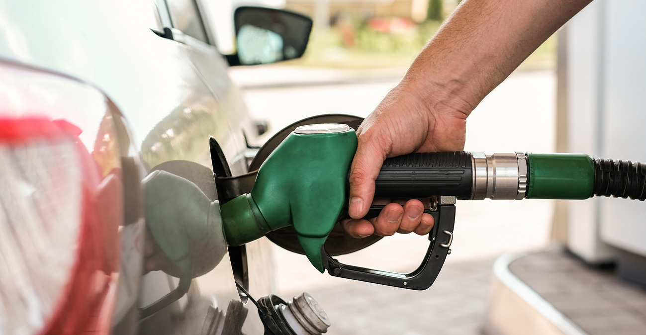 Έκτακτα μέτρα στήριξης: Πώς θα επιλεγούν οι δικαιούχοι για το Fuel Pass, σε ποιες περιοχές θα δοθεί υψηλότερη επιδότηση
