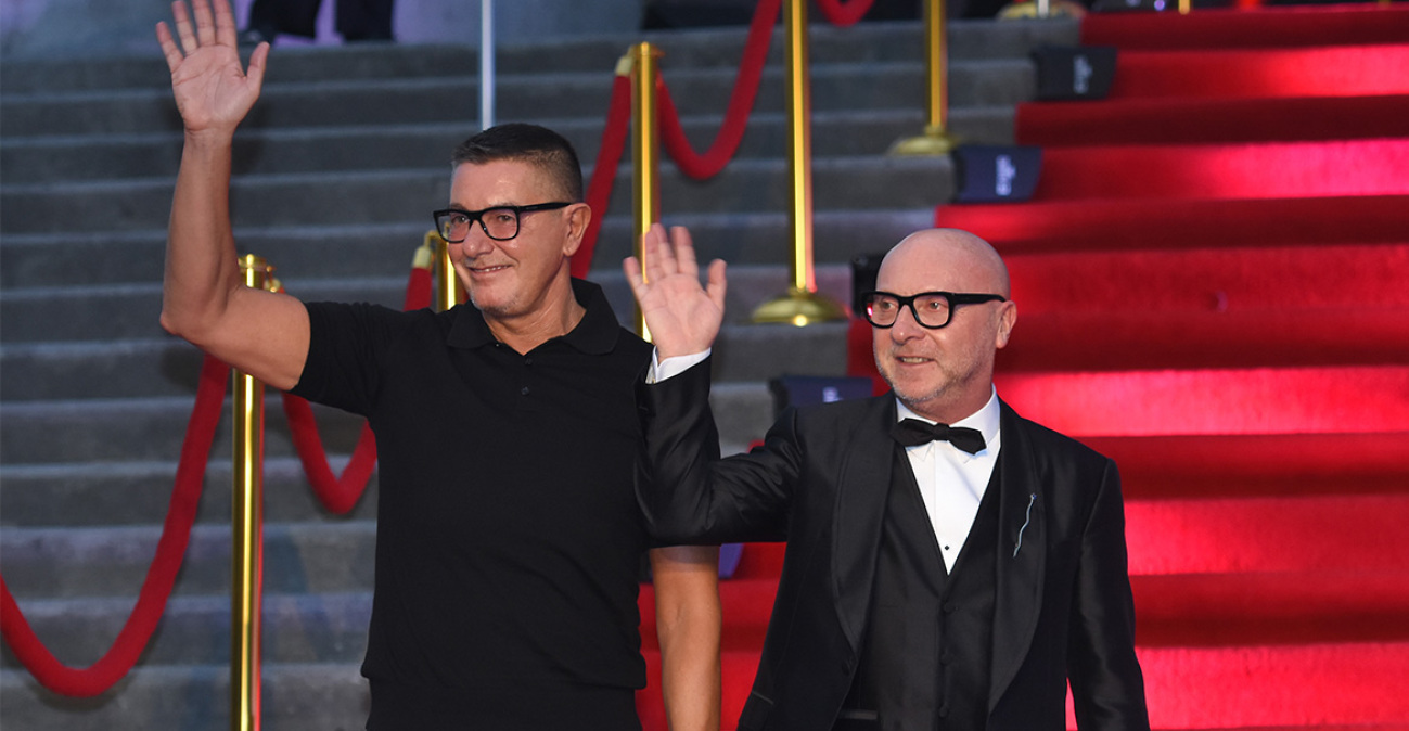 Dolce χωρίς Gabbana: Πώς έφτασε να χρωστάει μισό δισ. ευρώ ο διάσημος οίκος και τι σημαίνει η αποχώρηση του Stefano Gabbana