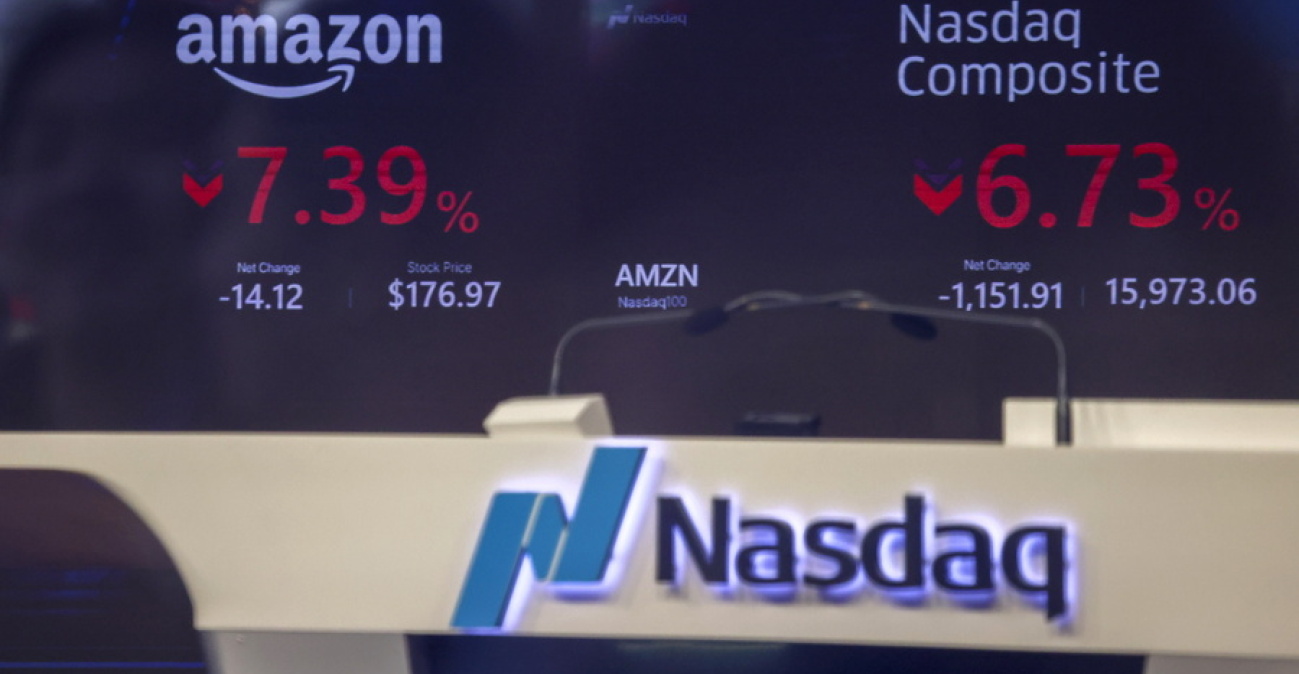 Wall Street: Πτώση στους δείκτες με φόντο τον αποκλεισμό στα Στενά του Ορμούζ