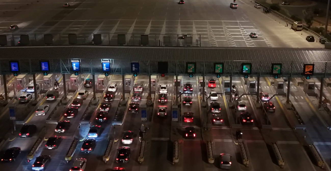 Δείτε live την κίνηση: Μετ’ εμποδίων η επιστροφή των εκδρομέων του Πάσχα στην Αθήνα, έφτασαν τα 50 χιλιόμετρα οι ουρές στην Κινέτα

