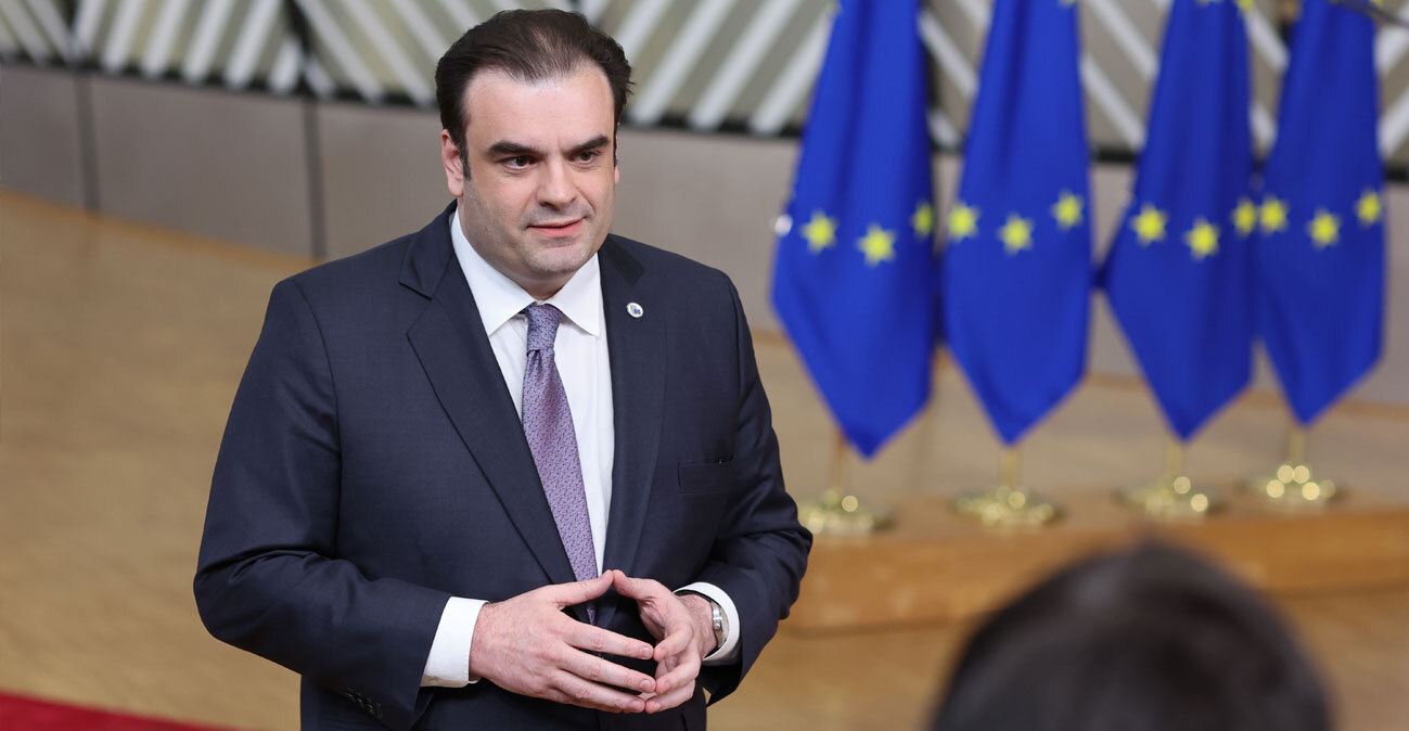 Πιερρακάκης: Η Ελλάδα μειώνει το χρέος από το 210% στο 136% και ανεβάζει ταχύτητα στις επενδύσεις