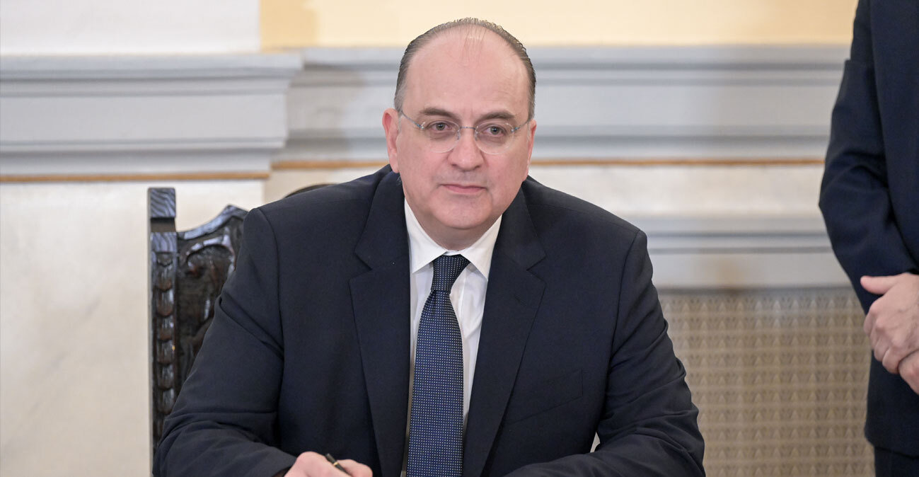 Παραίτηση Λαζαρίδη: Οι πιέσεις στο παρασκήνιο και το τελευταίο τηλεφώνημα πριν την έξοδο 