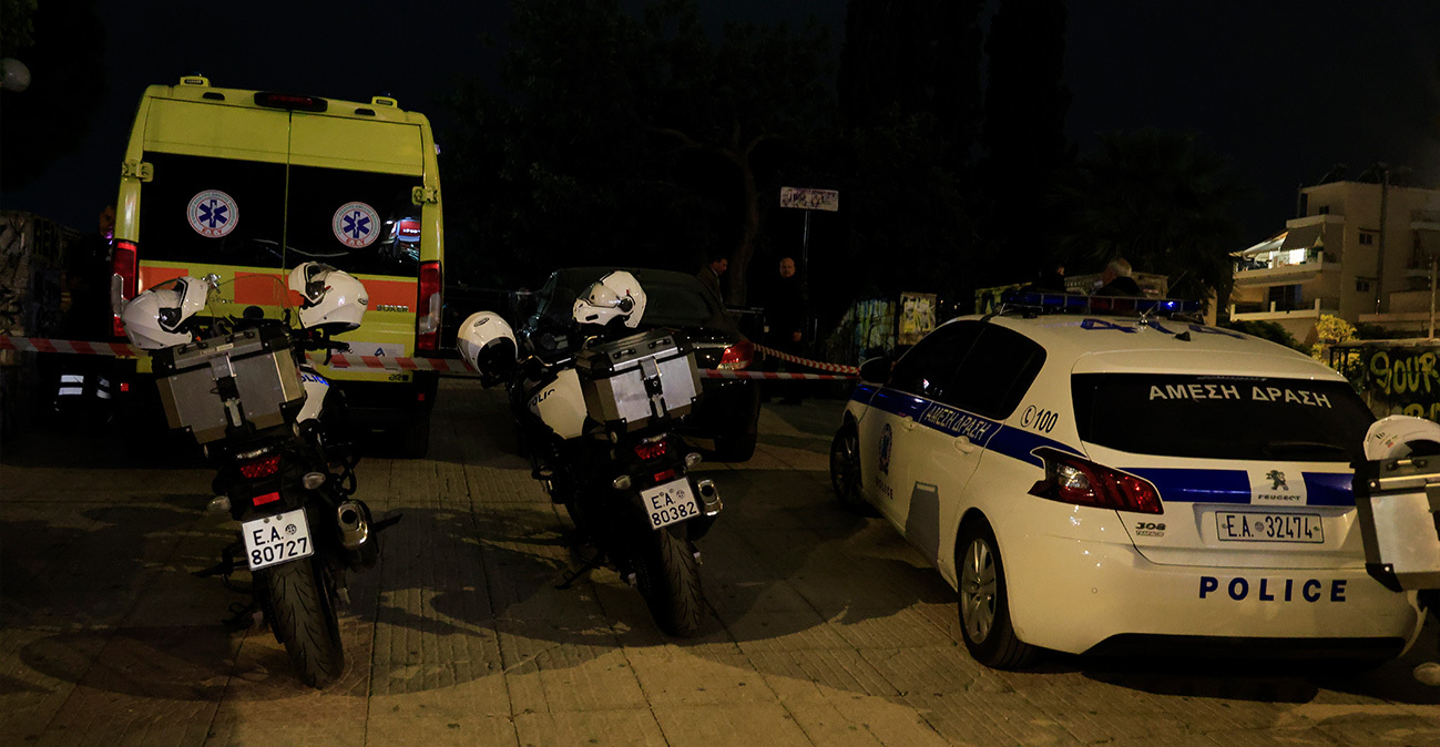 Νεκρός 25χρονος στον Άγιο Δημήτριο: Γιος υψηλόβαθμου αξιωματικού της ΕΛΑΣ, φέρει τραύμα από μαχαίρι στην καρδιά