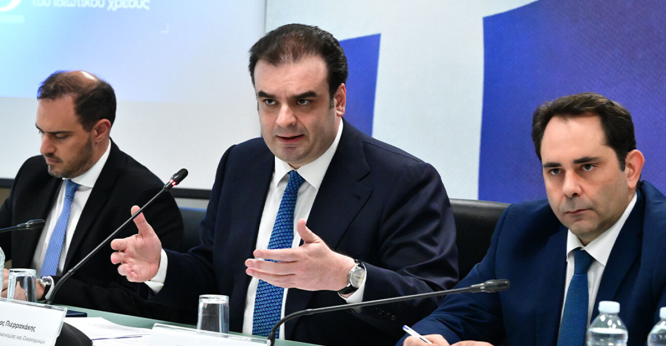 Στα €300 η στήριξη στους συνταξιούχους κάθε Νοέμβριο, περισσότεροι οι δικαιούχοι - Πώς θα γίνει ρύθμιση οφειλών σε 72 δόσεις