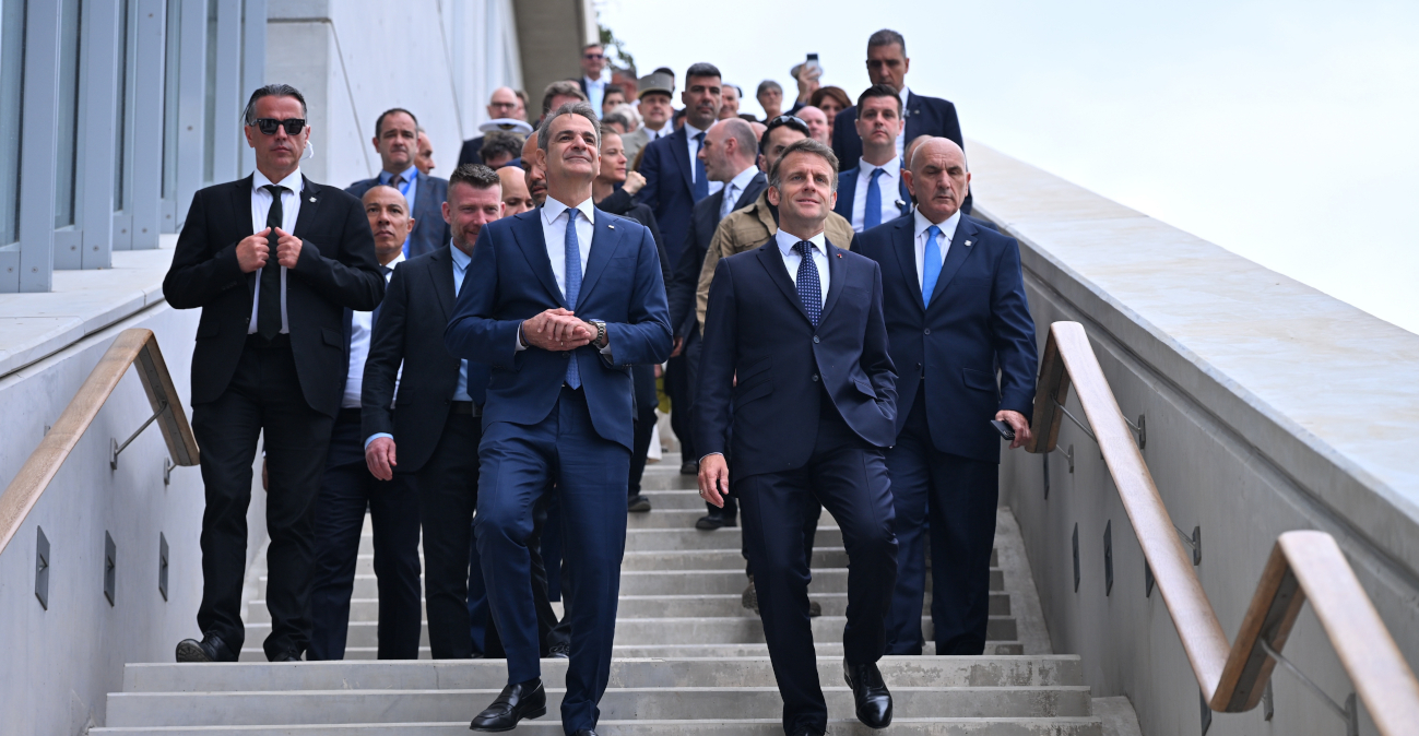 Ευθυγράμμιση Μητσοτάκη - Μακρόν για τη διεθνή Συμμαχία των Ανεξάρτητων και τον εμπορικό διάδρομο Ινδίας - Μεσογείου