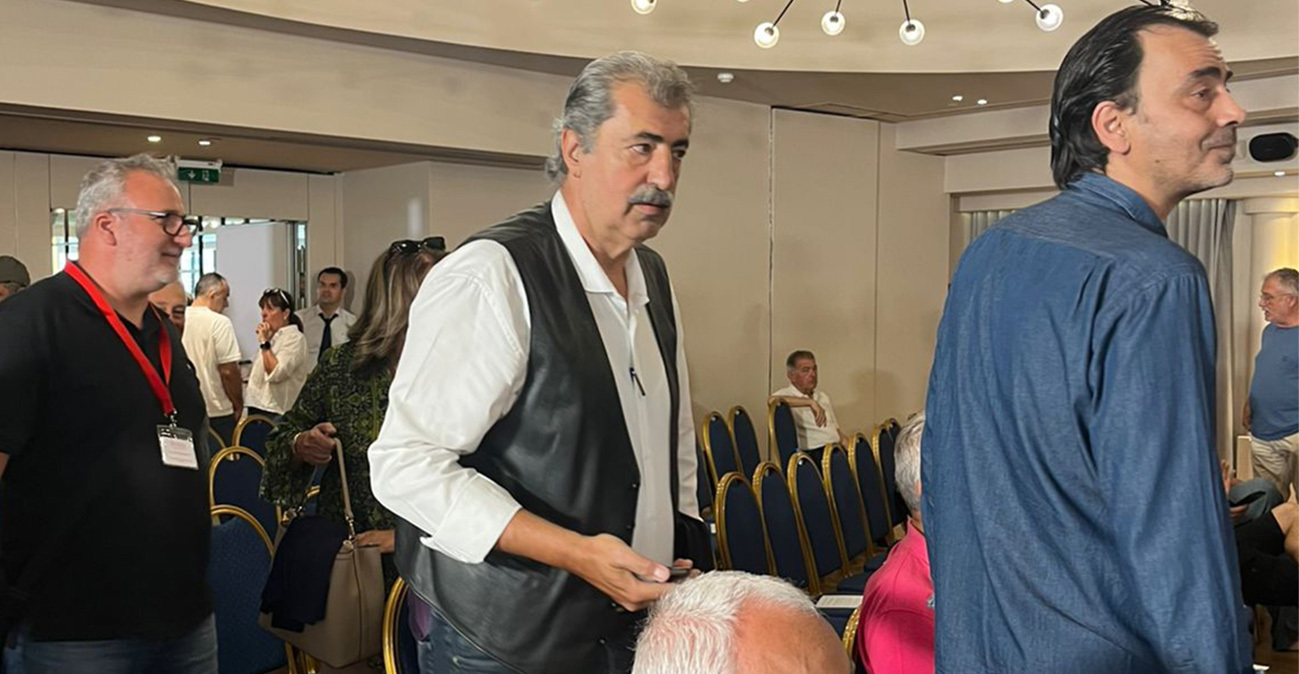 Πολάκης: Επειδή παραιτήθηκε ο Τσίπρας, πρέπει το σύμπαν να κατεβάσει τα παντελόνια του; 