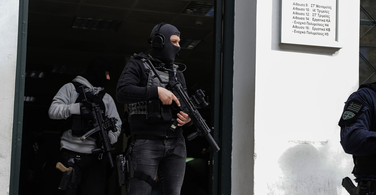 Προφυλακίστηκε κι άλλο μέλος της οικογένειας Βιλανάκη: Χλεύαζαν το ελληνικό FBI στα social media με εικόνες AI