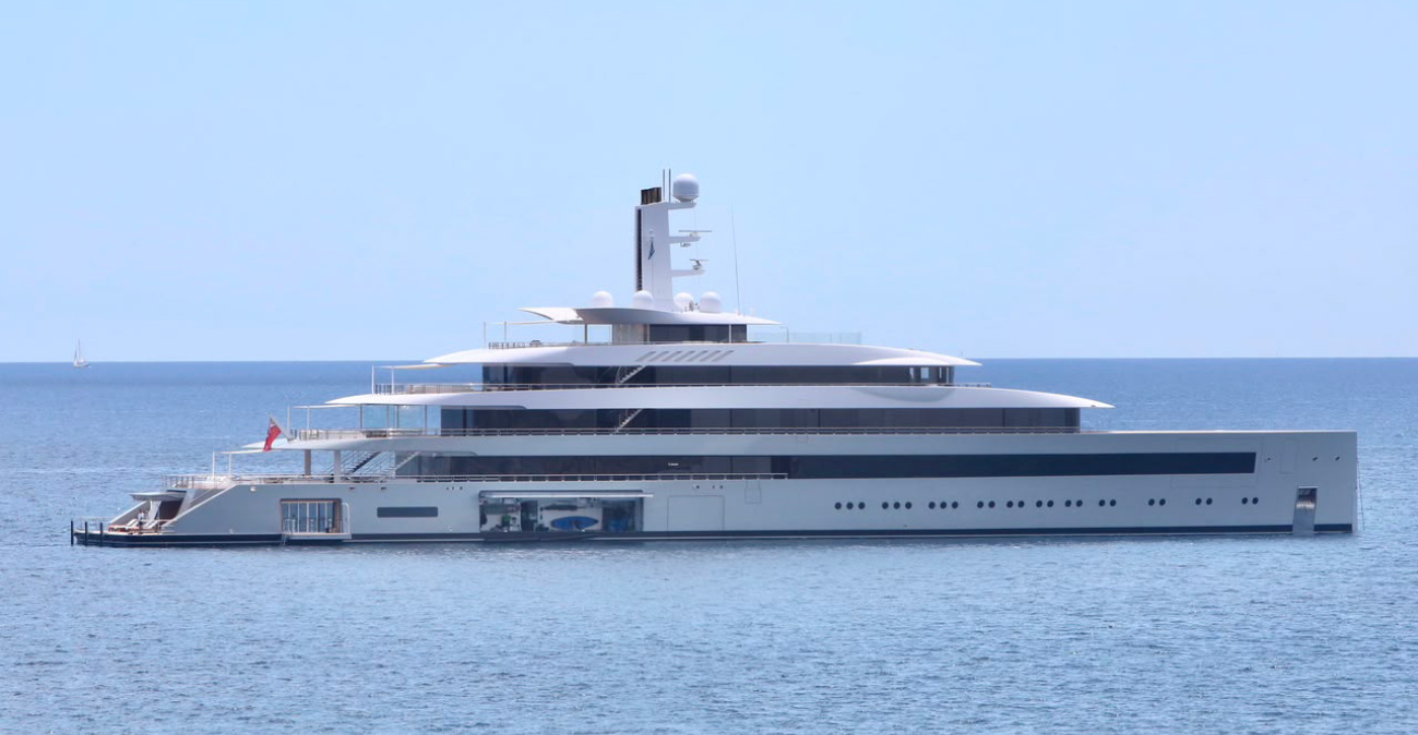 yacht_hor