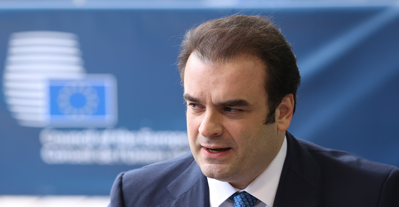 Politico: Η πρωτότυπη πρόταση Πιερρακάκη για να γεμίσουν τα ταμεία της ΕΕ
