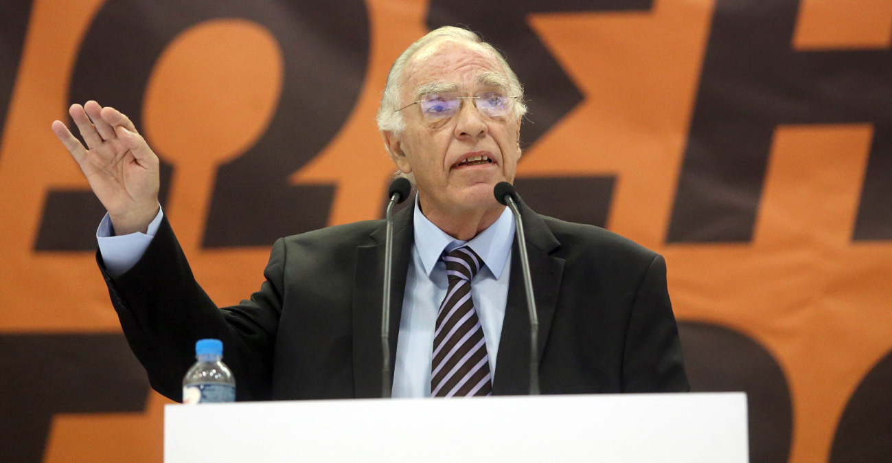 Η γεμάτη ανατροπές ζωή του Βασίλη Λεβέντη: Γεννήθηκε στα Ταμπούρια, ήθελε να γίνει τραγουδιστής, μπήκε στη Βουλή, έγινε καναλάρχης