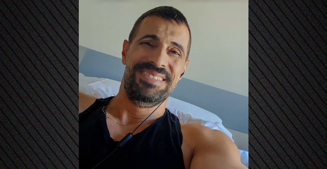 Γιώργος Παράσχος: Χαμογελαστός, δίνει τη μάχη του με τον καρκίνο, μπήκε στο νοσοκομείο για νέα θεραπεία
