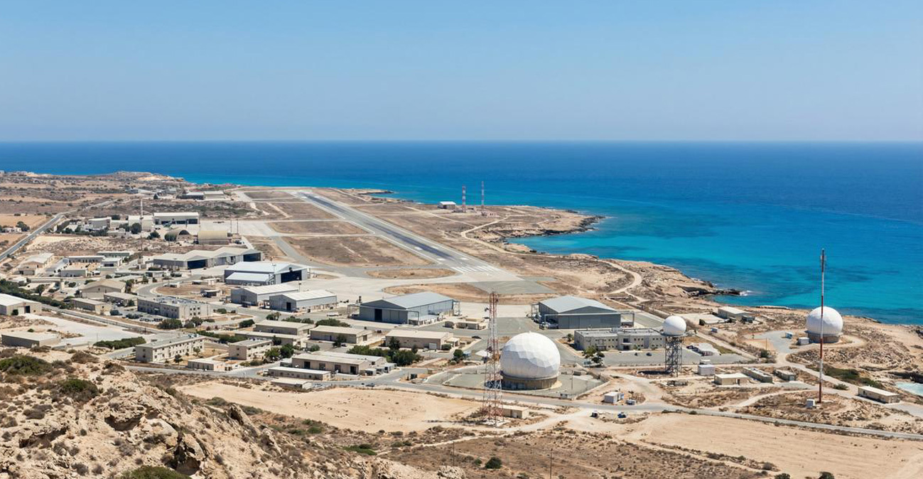 Σενάρια κατασκοπείας των βρετανικών βάσεων στην Κύπρο: Δημοσίευμα του Telegraph για ξενοδοχείο που θα μπορούσε να λειτουργεί ως «παρατηρητήριο» Κινέζων πρακτόρων
