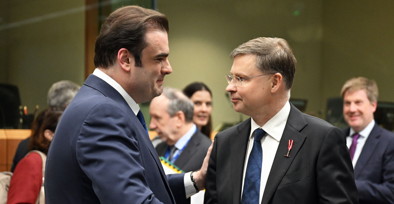 Eurogroup: Ο Ντομπρόβσκις ζητά δημοσιονομική σύνεση, «θα εξετάσουμε πιο διεξοδικά τα αιτήματα Ελλάδας και Ιταλίας για μεγαλύτερη ευελιξία»