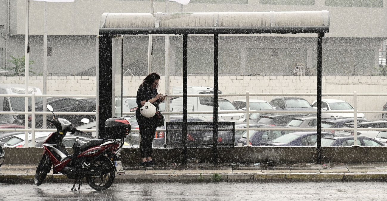 Καιρός: Ισχυρές καταιγίδες σε περιοχές της Αττικής, πού θα είναι έντονα τα φαινόμενα τις επόμενες ώρες