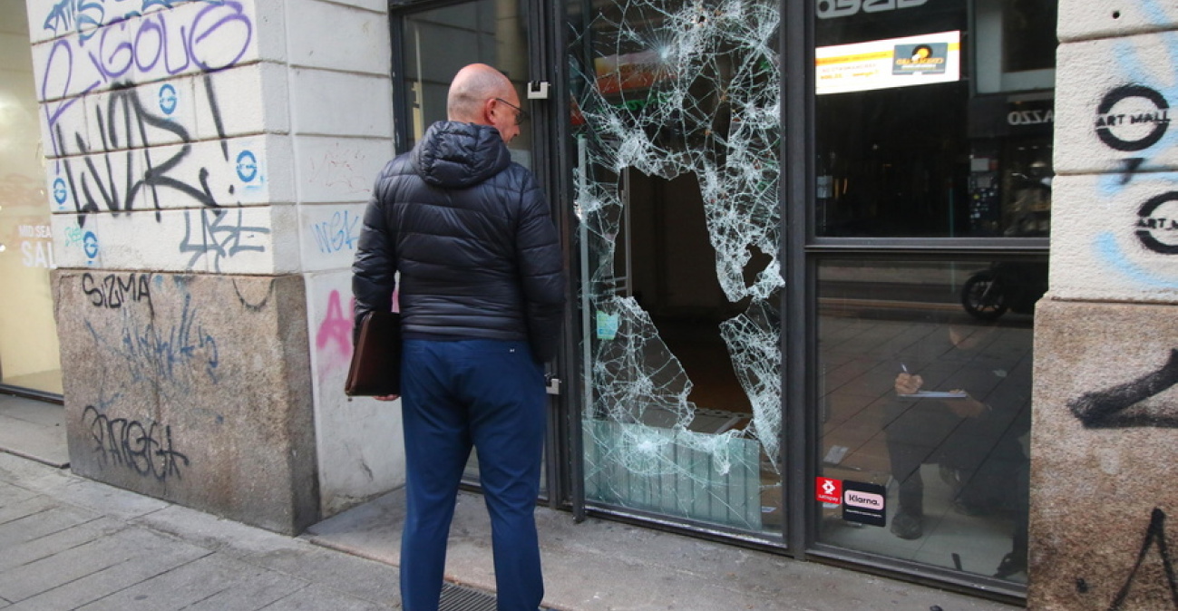 Ποιοι οργανώνουν διαδηλώσεις που προκάλεσαν επεισόδια στο Μιλάνο: Ομάδες στο Telegram και καλέσματα για την 24η Οκτωβρίου