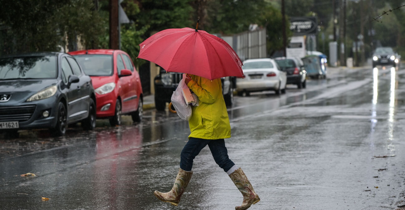 Κακοκαιρία με ισχυρές βροχές και καταιγίδες ανήμερα της 28ης Οκτωβρίου – Πού θα χτυπήσουν τα έντονα φαινόμενα