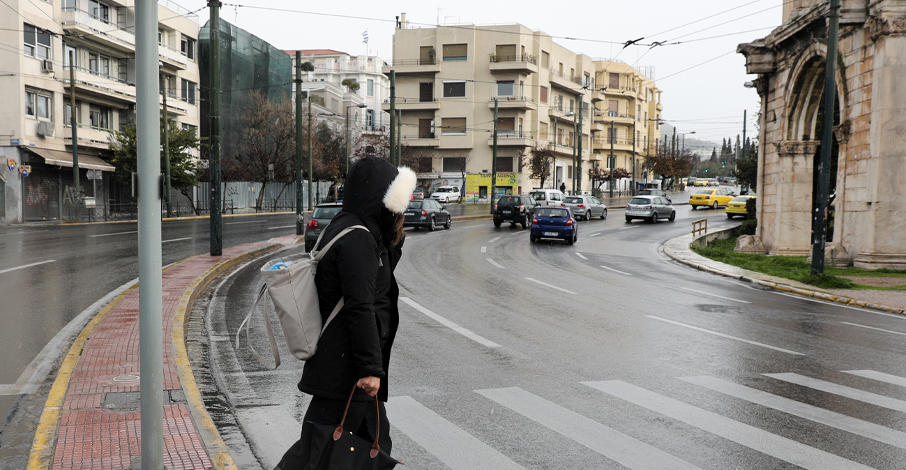 Τι χειμώνα περιμένουμε φέτος στην Ελλάδα: Οι πρώτες προβλέψεις για θερμοκρασίες και βροχές, τι δείχνουν για την Αττική