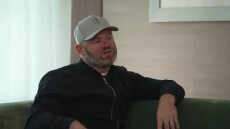 Ρούνεϊ: «Το αλκοόλ με έφερε κοντά στο θάνατο, η γυναίκα μου μού έσωσε τη ζωή» - Βίντεο
