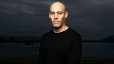 Ο Τζόσουα Οπενχάιμερ μιλάει για τo «The End» του, την ταινία λήξης στο 65ο Φεστιβάλ Θεσσαλονίκης