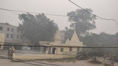 Ινδία: Εξήντα φορές πάνω από το ανώτατο όριο του ΠΟΥ η ρύπανση στο Νέο Δελχί