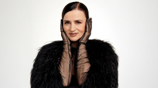 Καρυοφυλλιά Καραμπέτη: «Η πιο ευτυχισμένη στιγμή είναι το τώρα» 