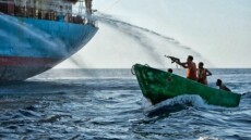 ΗΠΑ: Ποινή κάθειρξης σε δύο Σομαλούς πειρατές για την ομηρία Αμερικάνου δημοσιογράφου