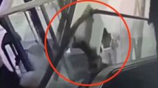 Κίνα:  Γλίστρησε στις κυλιόμενες σκάλες εμπορικού κέντρου και έπεσε στο κενό