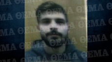 Σκιαγραφούν το προφίλ του Τούρκου που συνελήφθη μετά από καταδίωξη – Φωτογραφία ντοκουμέντο με τα όπλα που εντοπίστηκαν