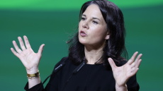 Μόνο μια ευρωπαϊκή ειρήνη μπορεί να είναι βιώσιμη, λέει η Μπέρμποκ