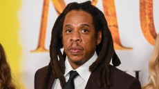 Jay-Z: «Απορρίψτε την υπόθεση ή αποκαλύψτε το όνομά της», απαιτεί ο ράπερ  μετά τις κατηγορίες για τον βιασμό 13χρονης