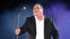  Βασίλης Καρράς: Ακόμα και την τελευταία στιγμή πίστευε ότι κάτι θα αλλάξει, αποκάλυψε ο συγγραφέας της βιογραφίας του