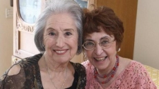 Έφη Παπαθεοδώρου: Νοσταλγεί την Ειρήνη Κουμαριανού - Πολύ λυπάμαι που δεν ζει για να απολαύσει αυτή την αγάπη που λαμβάνω κάθε μέρα