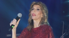 Κατερίνα Στανίση: Κρατούσαμε συντροφιά στους θαμώνες, δεν υπήρχε «αν ήθελες»