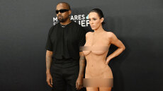 Μπιάνκα Σενσόρι: Πώς σχολιάστηκε στο Twitter η γυμνή εμφάνισή της στα Grammy 2025 - «Κάνει τα πάντα για τα χρήματα»