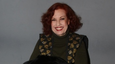 Νεφέλη Ορφανού: Όταν είμαστε σε μια παρέα αντρών, οι γυναίκες γινόμαστε χαριτωμένες και λίγο περνάμε τα εσκαμμένα