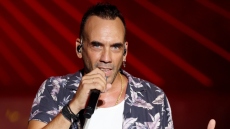 Πάνος Μουζουράκης: Στις προηγούμενες σχέσεις μου έκανα ό,τι ήθελαν οι γυναίκες, είχα πειστεί ότι δεν θέλω παιδιά