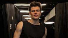  Eurovision: Στη δημοσιότητα εικόνες από την πρώτη πρόβα του Theo Evan που θα εκπροσωπήσει την Κύπρο