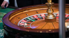 Ικανοποίηση στην Επιτροπή Παιγνίων για τη θεσμική θωράκιση εναντίον του παράνομου τζόγου: Οι κυρώσεις και η ψηφιακή παρέμβαση του κράτους