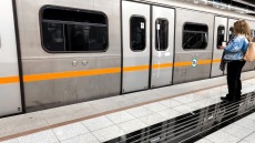 Κλειστό το μετρό στο Σύνταγμα - Δείτε αναλυτικά τις αλλαγές στα δρομολόγια των μέσων μεταφοράς λόγω της παρέλασης