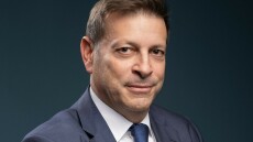 Διεθνής Αερολιμένας Αθηνών: Αποχωρεί έπειτα από 19 χρόνια ο Γιάννης Παράσχης – Νέος CEO o Γιώργος Καλλιμασιάς