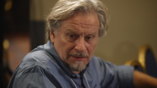 «Χαίρε Καίσαρ! Εγώ σε διαγράφω οριστικά» -Η απάντηση του Θανάση Οικονόμου στην διαγραφή του από τον Κασσελάκη
