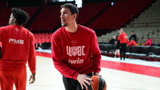 Ολυμπιακός: Χωρίς Λαρεντζάκη κόντρα στη Βίρτους Μπολόνια, υπέστη διάστρεμμα στην προπόνηση