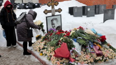 Δύο χρόνια από τον θάνατο Ναβάλνι: Εκδηλώσεις μνήμης σε δεκάδες χώρες και νέες αιχμές κατά του Κρεμλίνου