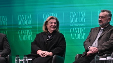 Μαίρη Χατζάκου: «Η Μακεδονία είναι προνομιούχα»