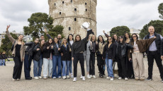 Στον Λευκό Πύργο η κούπα του Κυπέλλου χάντμπολ γυναικών: Οι φωτογραφίες των κοριτσιών του ΠΑΟΚ με το τρόπαιο