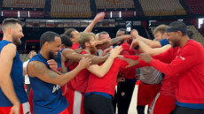 Το «φατούρο» των παικτών του Ολυμπιακού στους... κορυφαίους συμπαίκτες τους, Βεζένκοφ, Μιλουτίνοφ και Ντόρσεϊ, βίντεο