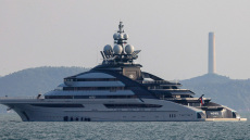 Το σούπερ γιοτ των $500 εκατ. που πέρασε τα Στενά του Ορμούζ: Πώς συνδέεται με τον πλουσιότερο Ρώσο επιχειρηματία